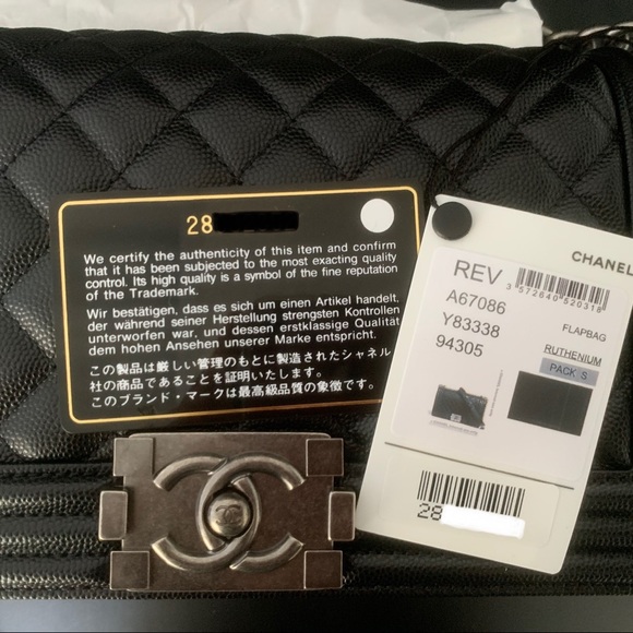 🚫SOLD🚫 CHANEL Boy Flap Bag - Picture 4 of 8